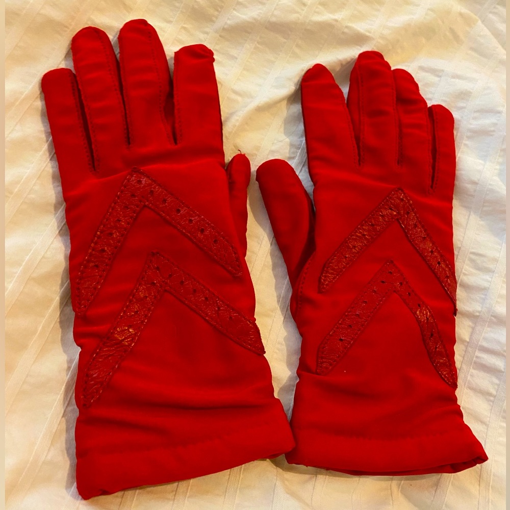 Red Moto Gloves